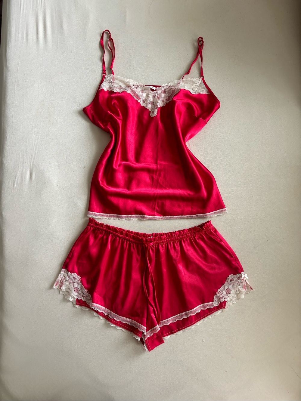 Victoria’s secret 2015 red satin lace trim pajama lounge set Medium